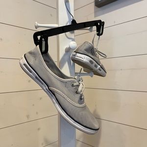 Columbia tennis shoes